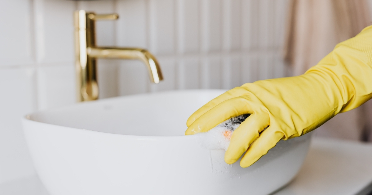 kylpyhuoneen siivous